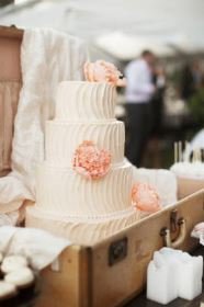 rustic-vintage-wedding-cake-2
