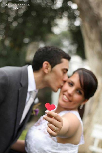 casamento-economico-pequeno-mini-wedding-de-manha-sao-paulo-sapato-roxo-decoraca-roxa-e-lilias (3)