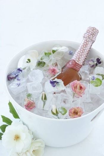 Gelos decorados para bebidas no casamento