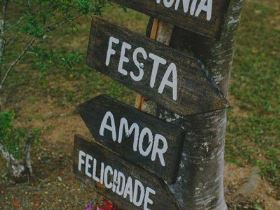 decoração barata para casamento ao ar livre